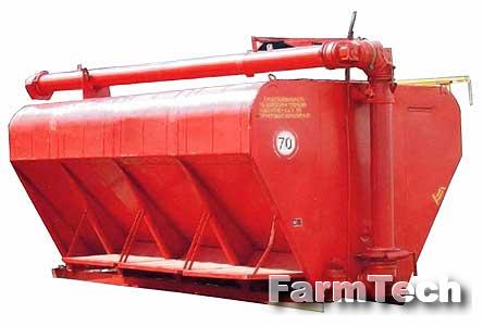 Загрузчик сухих кормов на базе автомобильных и тракторных шасси Сельмаш ЗСК-Ф-15-06