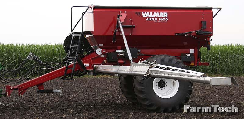 Разбрасыватель штанговый Salford Valmar 8606