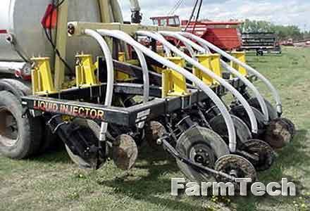 Машина для внесения жидких органических удобрений Bourgault LMI 1000