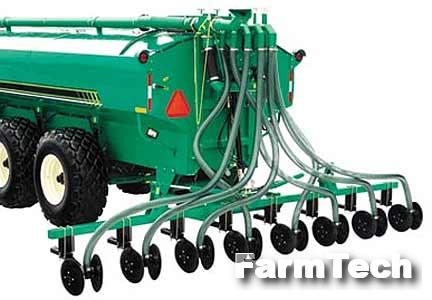 Устройство для разбрасывания жидких органических удобрений с рыхлящими дисками GEA Houle