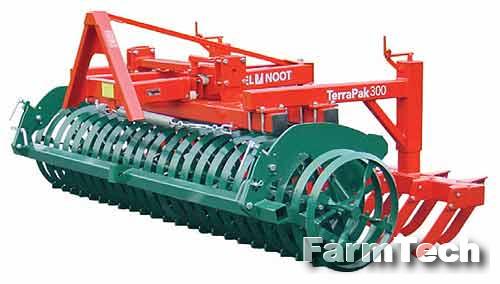 Упаковщик - фронтальный каток-почвоуплотнитель Vogel & Noot Terrapak 350