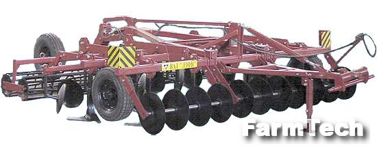 Агрегат универсальный комбинированный полунавесной для многооперационной обработки почвы Львовский завод фрезерных станков ЛКП-4.4