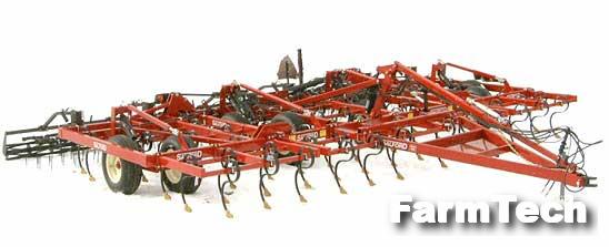 Культиватор с шестирядным расположением S-стоек Сэлфорд Salford 450