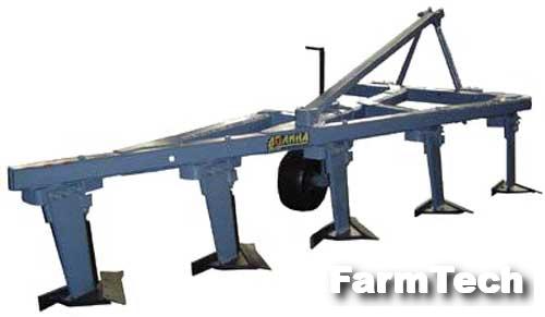 Плуг безотвальный навесной Долина ПН-4