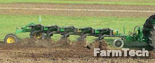 Плуг 4-6-ти корпусный John Deere 2810