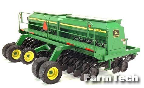 Сеялка John Deere 1590
