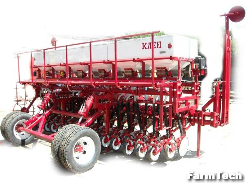 Сеялка зернотравяная прицепная с внесением удобрений Клён