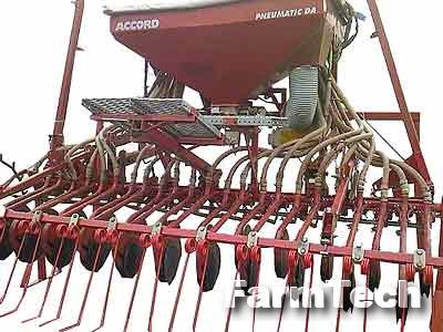 Сеялка пневматическая навесная Kverneland Accord i-drill PRO