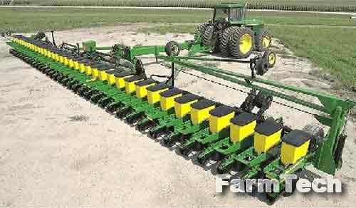 Сеялка пропашная широкозахватная John Deere DB