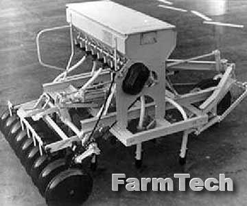 Сеялка-культиватор зерновая стерневая гидрофицированная, прицепная СЗС-2,1 12