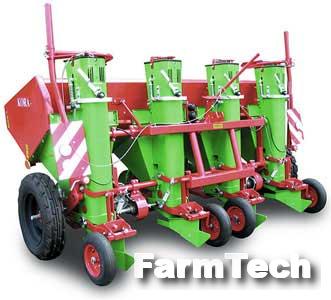 Картофелесажалка четырехрядная UNIA Kora 4HP