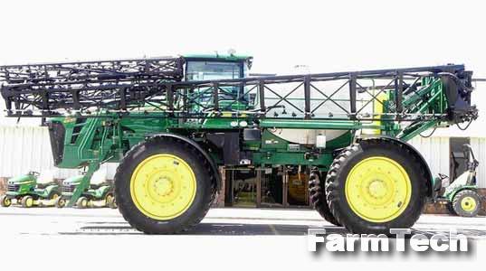 Опрыскиватель John Deere 4630