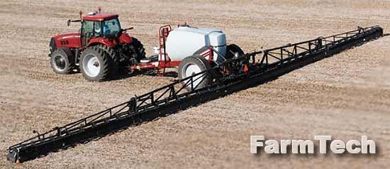 Опрыскиватель штанговый Case IH Precision Spray 160