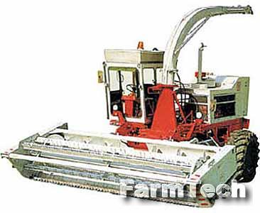 Комбайн самоходный кормоуборочный Брянсксельмаш КСК-100