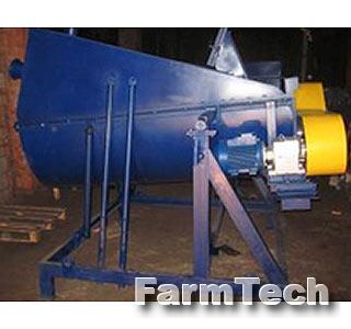 Смеситель кормов вертикальный двухшнековый СШ-1